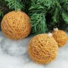 Weihnachtsbaumkugel gold